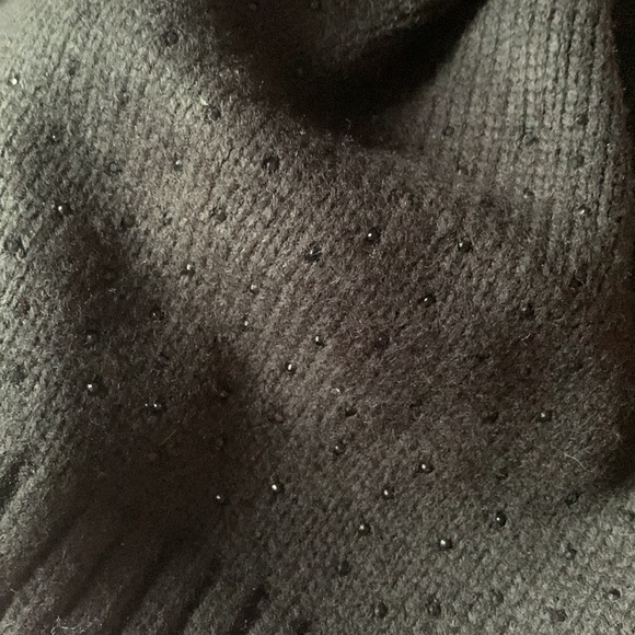 3/10$ Winter toque - Picture 2 of 4